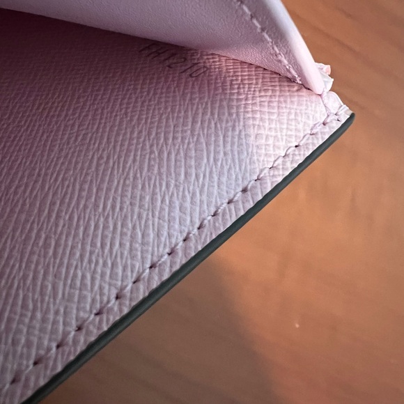 LOUIS VUITTON ESCALE VICTORINE WALLET - Picture 7 of 9